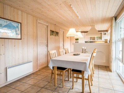 Holiday house 6 person holiday home in Henne - Outdoor photo 9