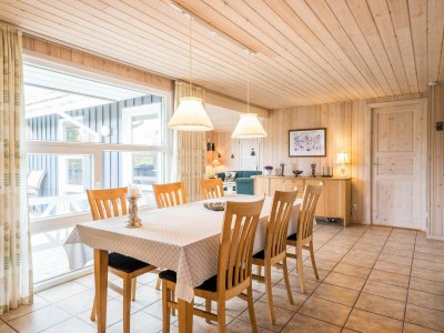 Holiday house 6 person holiday home in Henne - Outdoor photo 10