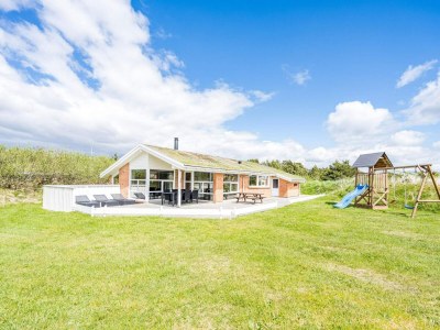 Holiday house 6 person holiday home in Henne - Outdoor photo 2