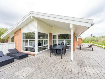 Holiday house 6 person holiday home in Henne - Outdoor photo 4