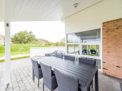 Holiday house 6 person holiday home in Henne - Outdoor photo 6