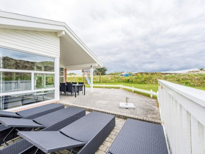 Holiday house 6 person holiday home in Henne - Outdoor photo 9