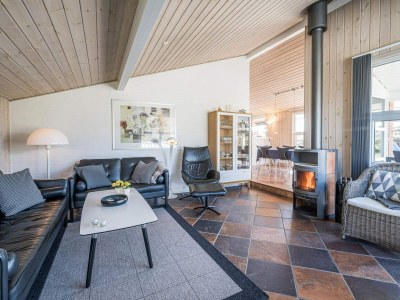 Holiday house 6 person holiday home in Henne - Outdoor photo 14