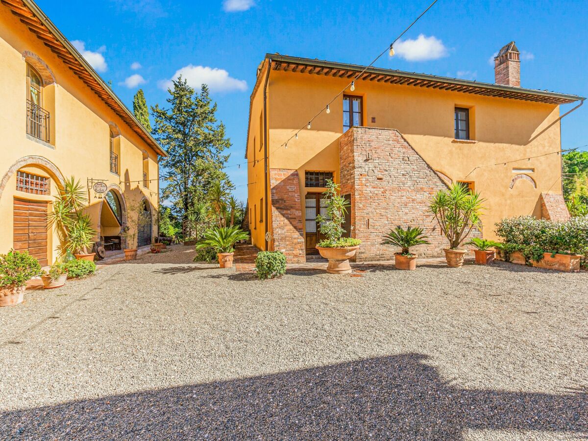 Farmhouse Belvilla by OYO San Miniato Trilocale - Outdoor photo 3