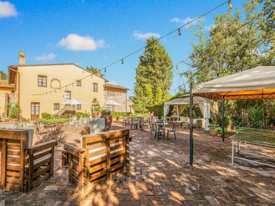 Farmhouse Belvilla by OYO San Miniato Trilocale - Outdoor photo 2