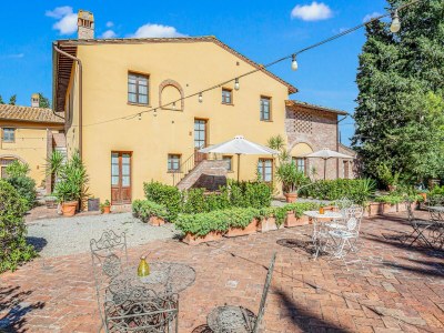 Farmhouse Belvilla by OYO San Miniato Trilocale - Outdoor photo 5