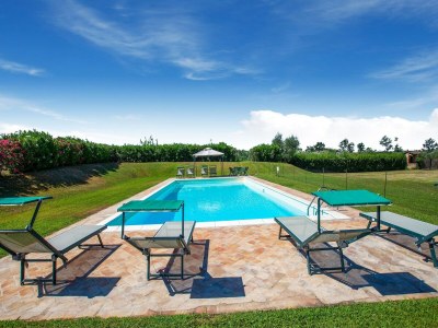 Holiday house Ruhiges Ferienhaus in Ponsacco mit Pool - Outdoor photo 7