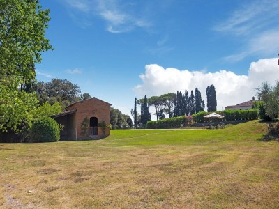 Holiday house Ruhiges Ferienhaus in Ponsacco mit Pool - Outdoor photo 8