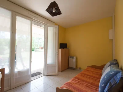 Holiday house Lovely cottage in Sauzé-Vaussais with terrace - Outdoor photo 14