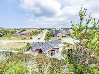 Holiday house 6 person holiday home in Henne - Outdoor photo 2