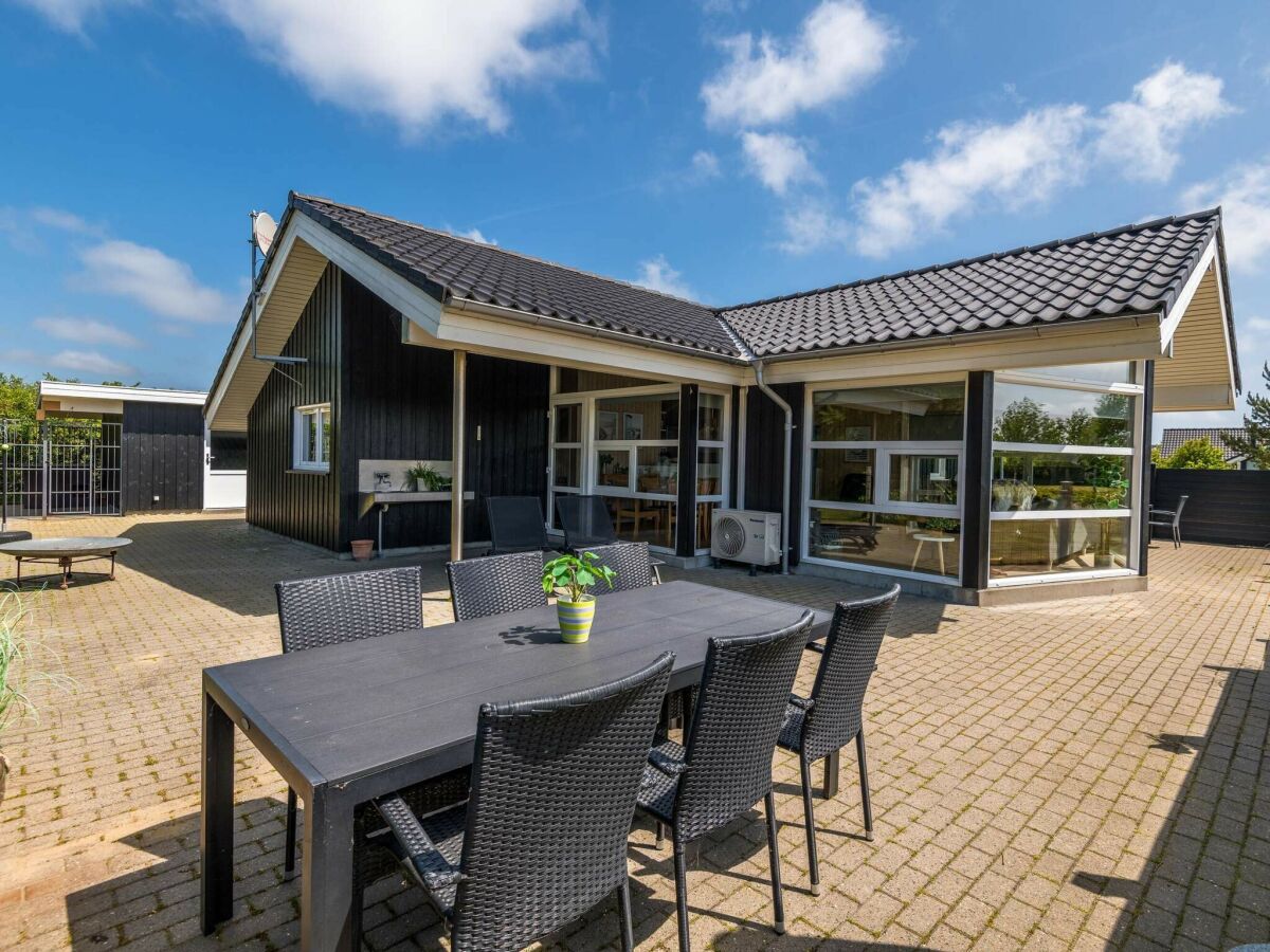 Holiday house 8 person holiday home in Hemmet - Outdoor photo 2