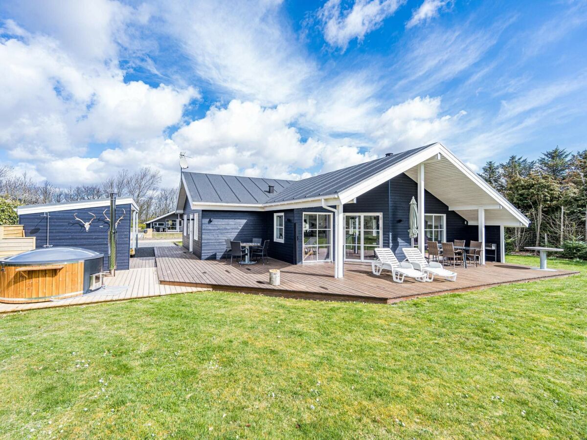 Holiday house 6 person holiday home in Tarm - Outdoor photo 3