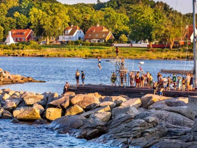 Holiday park 4 person holiday home in Svaneke - Outdoor photo 9