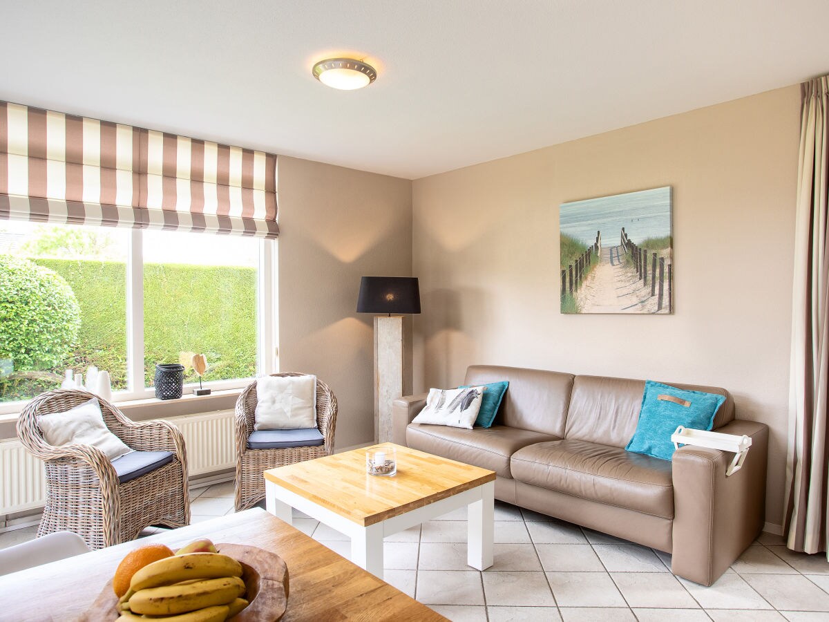 Bungalow Den - Features photo 4