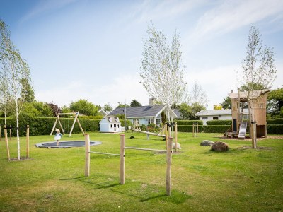 Bungalow Den - Environment photo 12