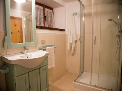 Villa Geräumige Villa in Fabriano mit Swimmingpool - Features photo 33