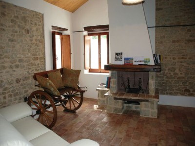 Farmhouse Belvilla by OYO Lisa Fonte Parolla - Features photo 26