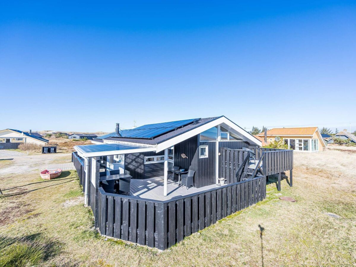 Holiday house 6 person holiday home in Hvide Sande - Outdoor photo 2