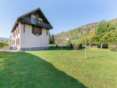 Apartment Spacious Apartment in La Bresse with Terrace - Outdoor photo 9