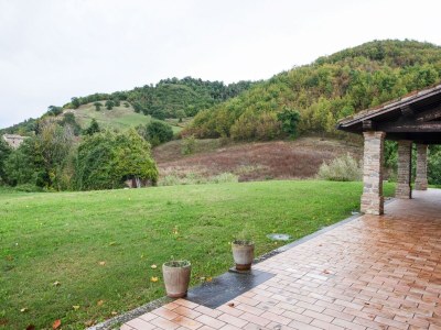 Farmhouse Belvilla by OYO Aiolina in Sant'Angelo in Vado - Farmhouse