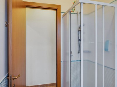 Farmhouse Belvilla by OYO Aiolina - Features photo 27