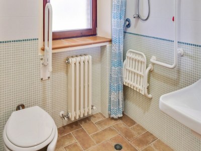 Farmhouse Belvilla by OYO Aiolina - Features photo 28