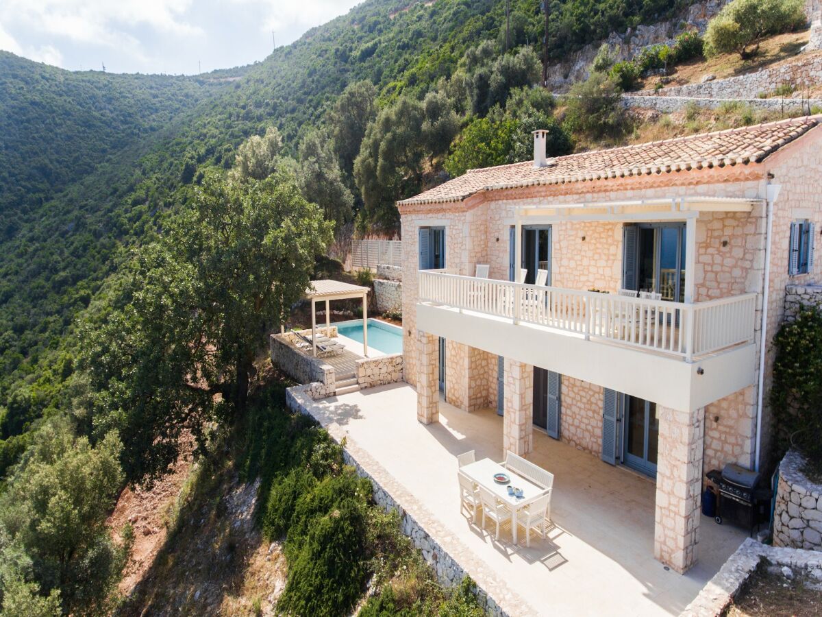 Villa Villa in Vasiliki with Private Pool & Beaches - Outdoor photo 2