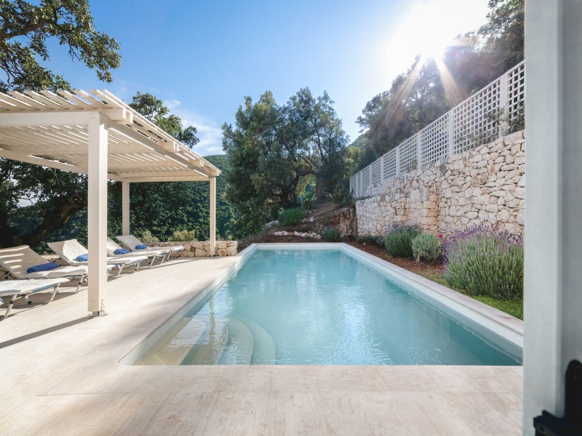 Villa Villa in Vasiliki with Private Pool & Beaches - Outdoor photo 5