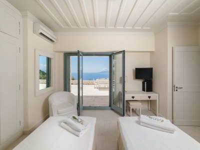 Villa Villa in Vasiliki with Private Pool & Beaches - Features photo 19