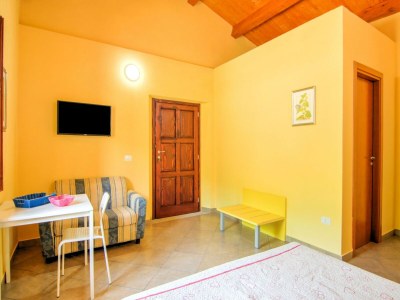 Villa Belvilla by OYO Villa in Torre di Ruggiero - Features photo 17