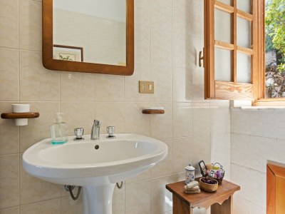 Villa Belvilla by OYO Quaint Villa in Carini with Garden - Features photo 10