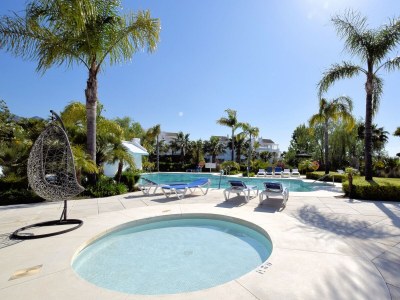 Apartment Schöne Wohnung in Estepona mit Sauna - Outdoor photo 3