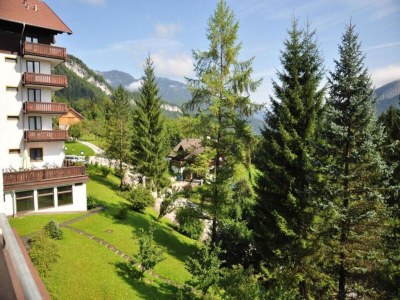 Apartment Gemütliches Ferienhaus in Bad Goisern mit Balkon - Outdoor photo 10