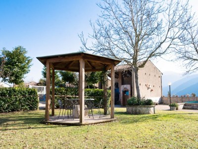 Holiday house Sun-kissed holiday home with swimming pool - Environment photo 15