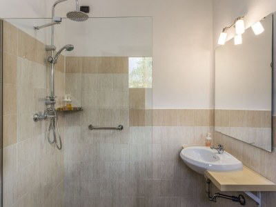 Holiday house Luxuriöses Ferienhaus in Montone mit 2 Swimmingpools - Features photo 22