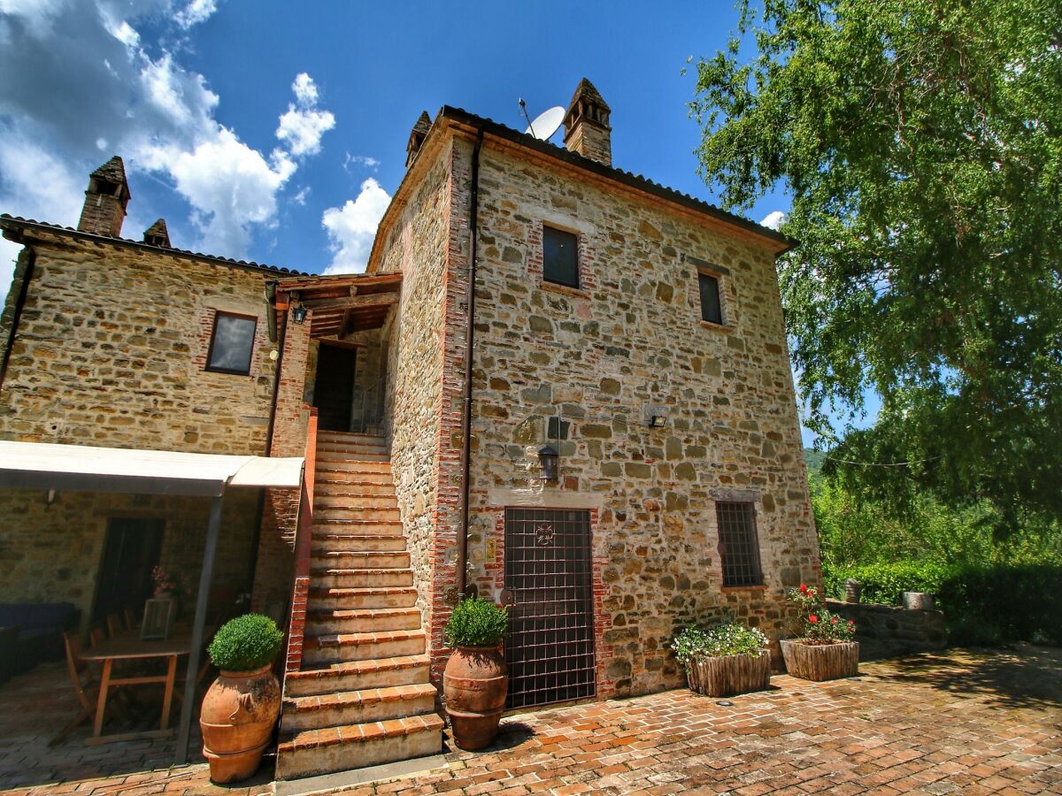 Farmhouse Luxuriöses Bauernhaus in Umbertide mit Pool - Outdoor photo 5