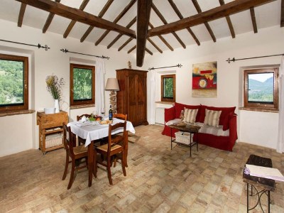 Farmhouse Luxuriöses Bauernhaus in Umbertide mit Pool - Features photo 35