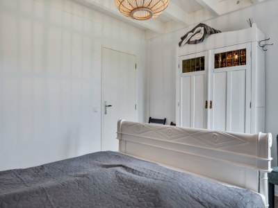 Holiday house Charming holiday home with private pool - Features photo 33