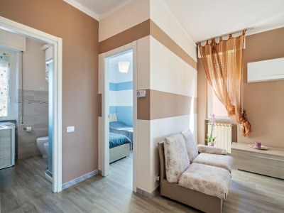 Holiday house Belvilla by OYO APT 7 VILLA DEI PINI - Features photo 10