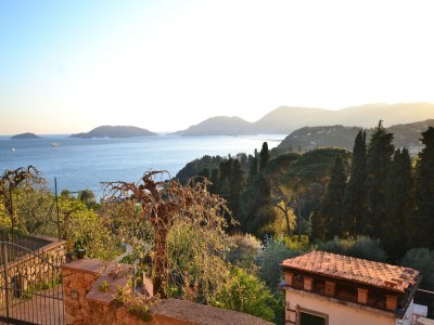 Holiday house Luxurious home near the sea in Lerici - Environment photo 26