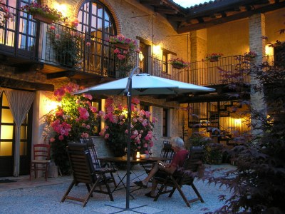 Holiday apartment Cascina Curairone - Environment photo 13