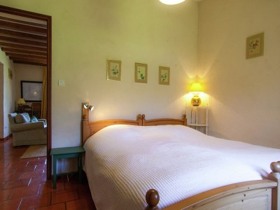 Holiday house Marvelous Holiday Home in Issac with Swimming Pool - Features photo 22