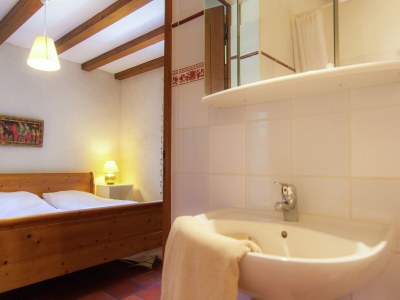 Holiday house Marvelous Holiday Home in Issac with Swimming Pool - Features photo 30