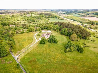 Holiday house Marvelous Holiday Home in Issac with Swimming Pool - Environment photo 31