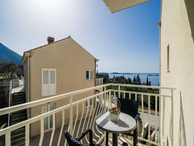 Apartment Villa Samba -  Luxury One-Bedroom Apartment with Balcony and Sea View - Outdoor photo 7