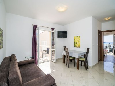 Apartment Villa Samba -  Luxury One-Bedroom Apartment with Balcony and Sea View - Features photo 14