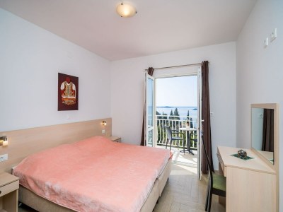 Apartment Villa Samba -  Luxury One-Bedroom Apartment with Balcony and Sea View - Features photo 25