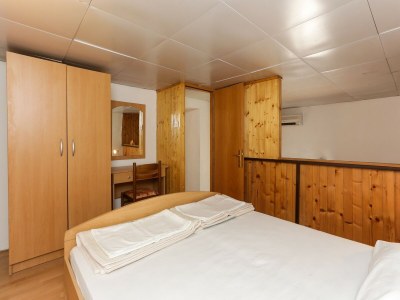 Apartment Lapad View Apartments - Duplex Economy Two Bedroom Apartment with Terrace - Features photo 12