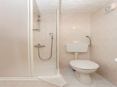 Apartment Lapad View Apartments - Duplex Economy Two Bedroom Apartment with Terrace - Features photo 16