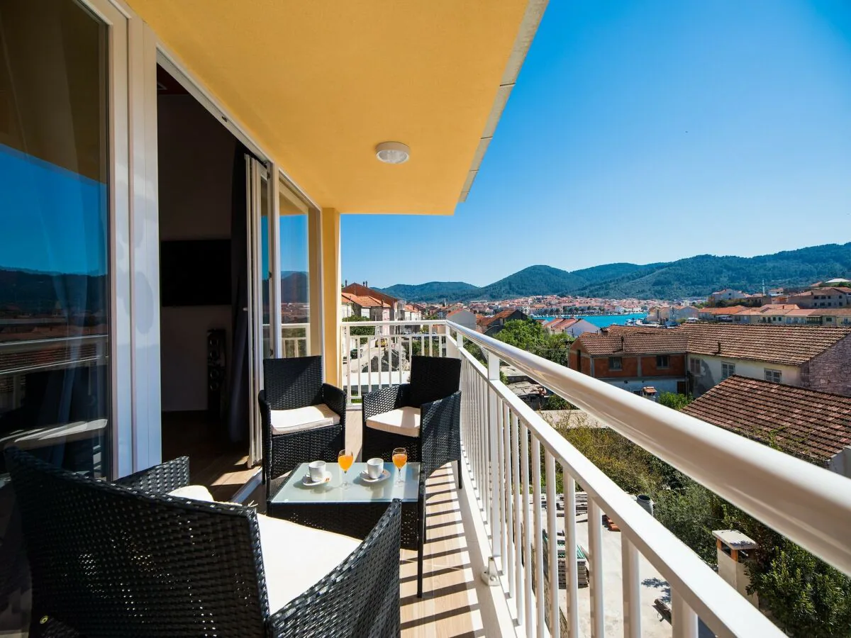 Apartment Apartments Sunshine Home - Two Bedroom Apartment with Balcony and Sea View